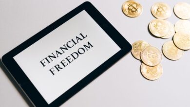 finansal özgürlük nedir ve nasıl ulaşılır? konusunu açıklayan görsel