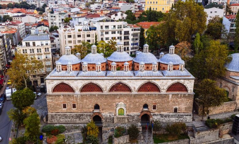 i̇stanbul'da mutlaka görülmesi gereken 25 yer hakkında detaylı grafik
